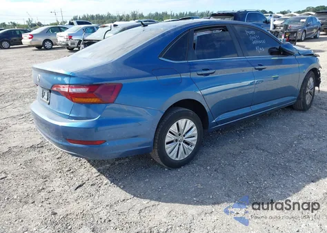 2019 Volkswagen Jetta 1.4T R-Line/1.4T S/1.4T Se from USA, damaged, VIN 3VWC57BU2KM040262
